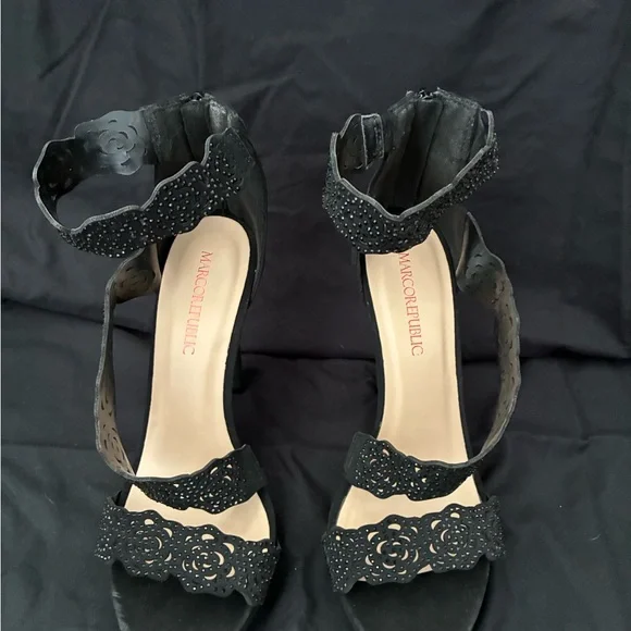 Marco Republic Elegant Heela with Lace Detailing - Picture 5 of 5